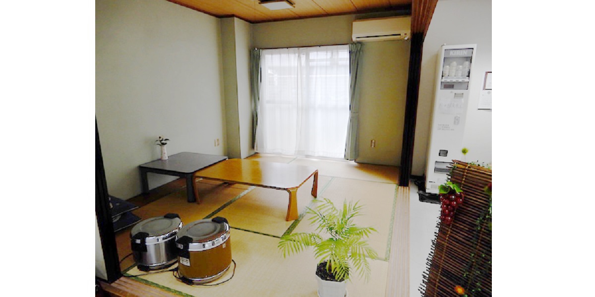 和室スペース（食堂内）